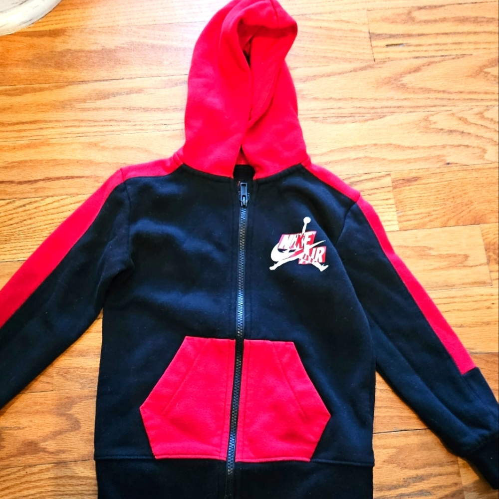 Nike Jordan Jacket, kids small